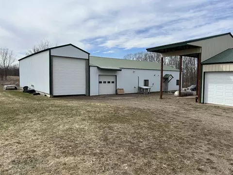 Exterior - 1085 13th Ave, Barron, WI 54812 photo 2 of 14