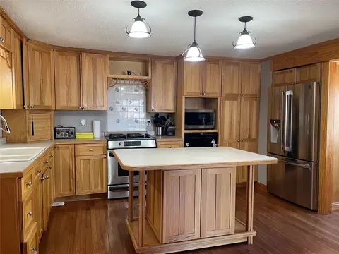 Kitchen - 1085 13th Ave, Barron, WI 54812 photo 1 of 4