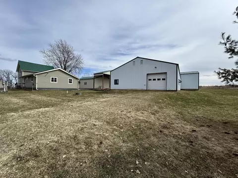 Exterior - 1085 13th Ave, Barron, WI 54812 photo 4 of 14