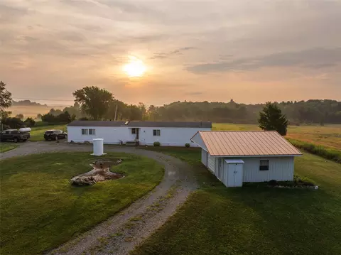 2742 N Pray Ave, Neillsville, WI 54456
