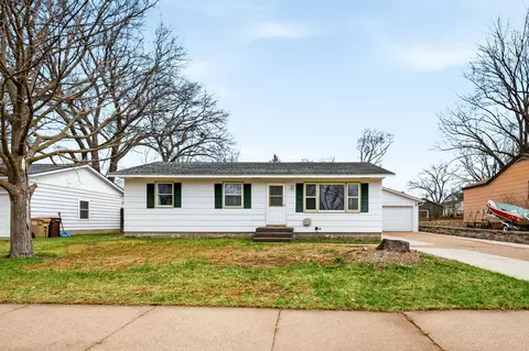3145 Saturn Ave, Eau Claire, WI 54703