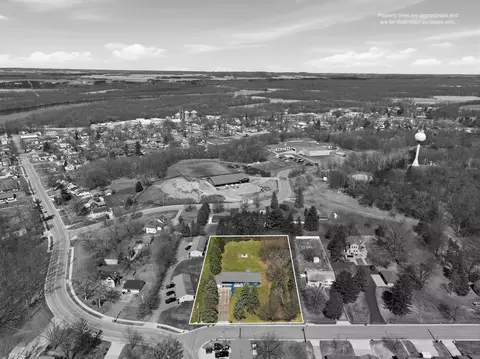 404 Drier St, Durand, WI 54736