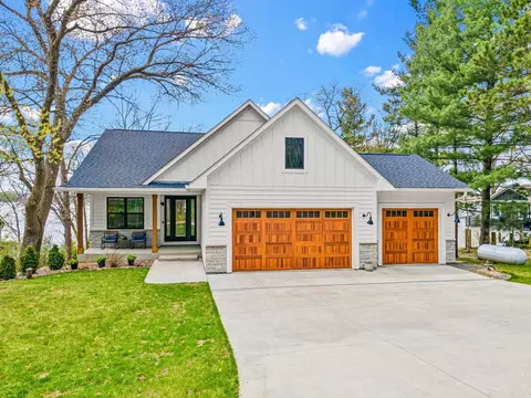 73 197th St, Star Prairie, WI 54026
