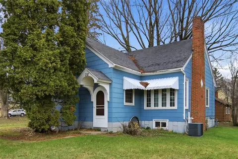 237 Garfield St, Stanley, WI 54768