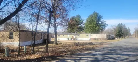 204 Camp Rd #17, Fairchild, WI 54741