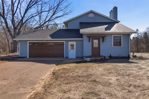 3411 Ridgeway Dr, Eau Claire, WI 54701
