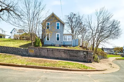 415 N Dewey St, Eau Claire, WI 54703