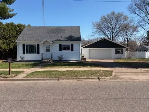 421 Wheaton St, Chippewa Falls, WI 54729