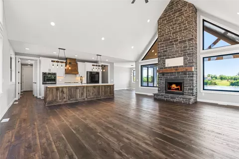 Living - 27762 Leef Rd, Webster, WI 54893 photo 2 of 4