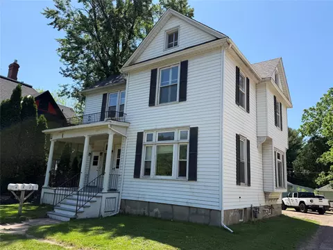 317 Summit Ave #1-4, Eau Claire, WI 54701