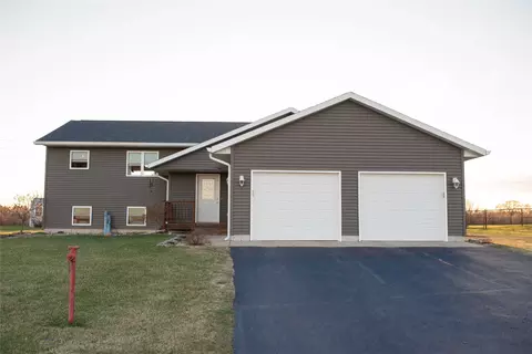1120 Clayton St, Cameron, WI 54822