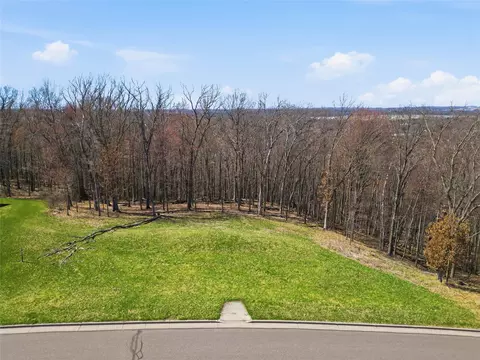 2710 33rd Ave, Eau Claire, WI 54703