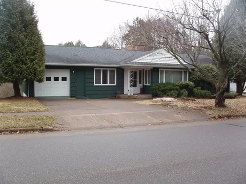 649 3rd Ave S, Park Falls, WI 54552