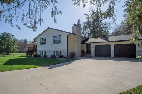 2244 N 90th Ave, Eau Claire, WI 54703