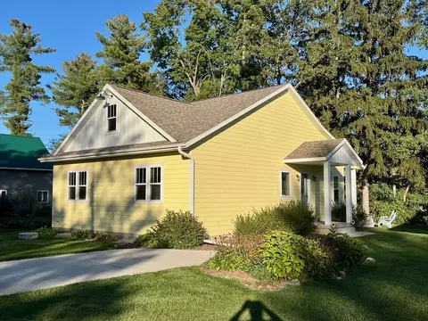 19911 75th Ave, Chippewa Falls, WI 54729