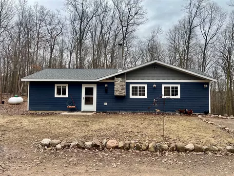 2639 2 12 St, Cumberland, WI 54829