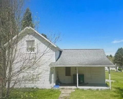 130 E Clark St, Alma Center, WI 54611