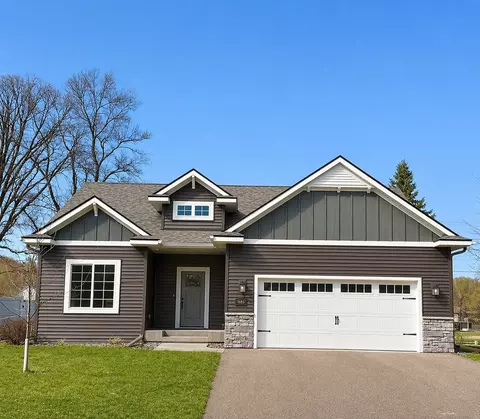 1666 St Andrews Dr, Altoona, WI 54720