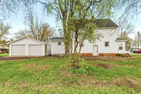 105 E Crumb St, Gilman, WI 54433