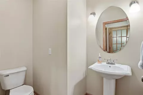 Bath - e4400 Pinewood Circle, Eleva, WI 54738 photo 6 of 7