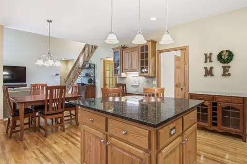 Kitchen - e4400 Pinewood Circle, Eleva, WI 54738 photo 5 of 7
