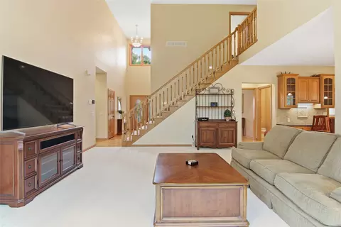 Living - e4400 Pinewood Circle, Eleva, WI 54738 photo 4 of 6