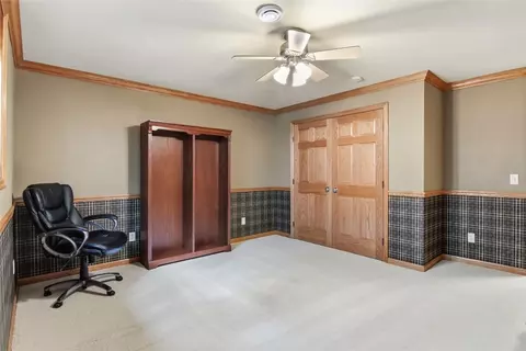 Bedroom - e4400 Pinewood Circle, Eleva, WI 54738 photo 10 of 10