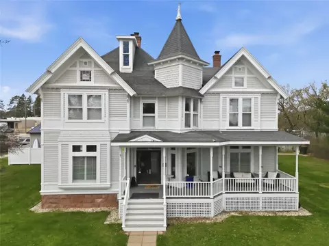 10634 Kansas Ave, Hayward, WI 54843
