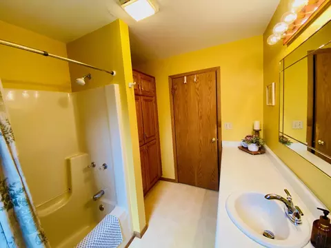 Bath - 8748 E Flowage Ln, Gordon, WI 54838 photo 1 of 3