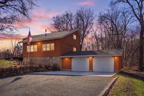 380 202nd St #M, Osceola, WI 54020