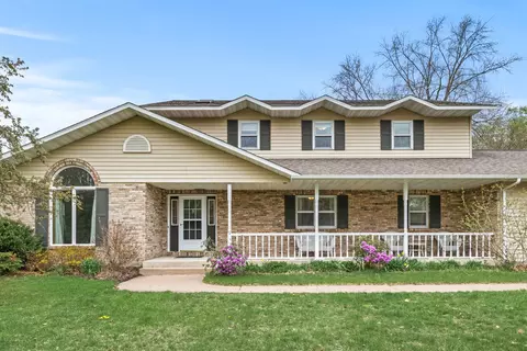 420 Southwood Ct, Eau Claire, WI 54701