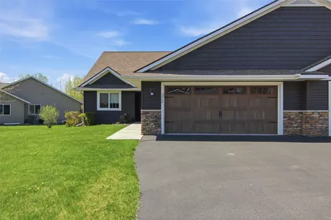 1720 Timber Trl, Chippewa Falls, WI 54729