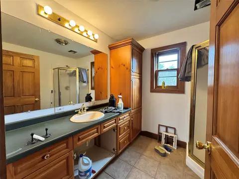 Bath - 417 8th Ave, Shell Lake, WI 54871 photo 1 of 4