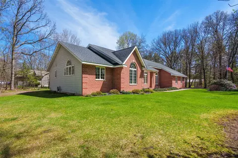 Exterior - 3120 E Cedar Rd, Eleva, WI 54738 photo 10 of 11