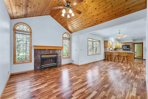 Living - 3120 E Cedar Rd, Eleva, WI 54738 photo 9 of 11