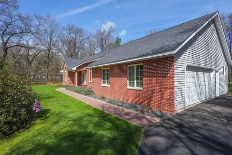 Exterior - 3120 E Cedar Rd, Eleva, WI 54738 photo 6 of 11