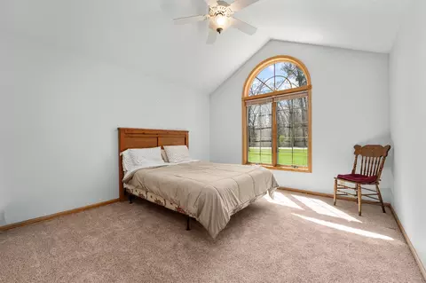 Bedroom - 3120 E Cedar Rd, Eleva, WI 54738 photo 2 of 3