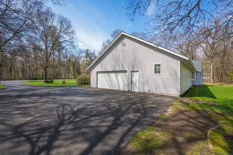 Exterior - 3120 E Cedar Rd, Eleva, WI 54738 photo 7 of 11