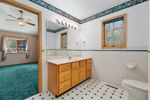 Bath - 3120 E Cedar Rd, Eleva, WI 54738 photo 2 of 4