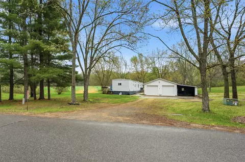 8101 South Road, Mondovi, WI 54755
