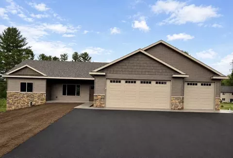 5981 162nd St, Chippewa Falls, WI 54729
