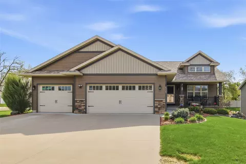 4929 Running Deer Dr, Eau Claire, WI 54703