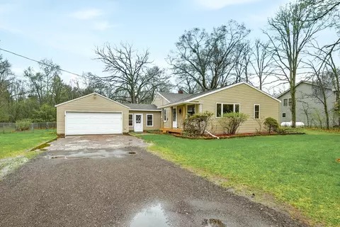 1213 Ervin Rd, Eau Claire, WI 54703