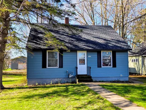 1145 Water St, Cumberland, WI 54829