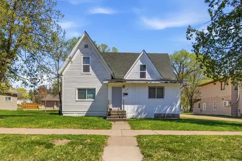 1608 9th St E #HOUSE, Menomonie, WI 54751