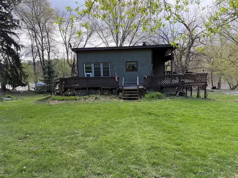 2049 Silver Mine Dr, Eau Claire, WI 54703