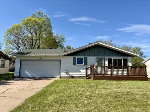 3214 Robin Rd, Eau Claire, WI 54703