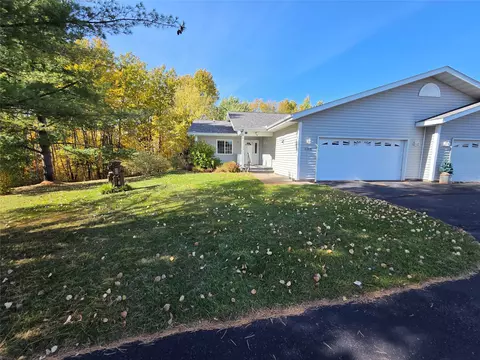 10547 N Grandview Ln, Hayward, WI 54843