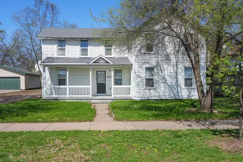 1428 Bellevue Ave #2, Eau Claire, WI 54703