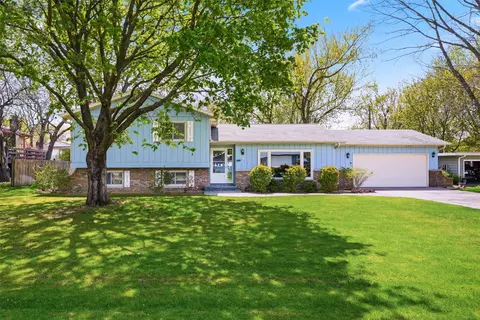 1413 E Hamilton Ave, Eau Claire, WI 54701